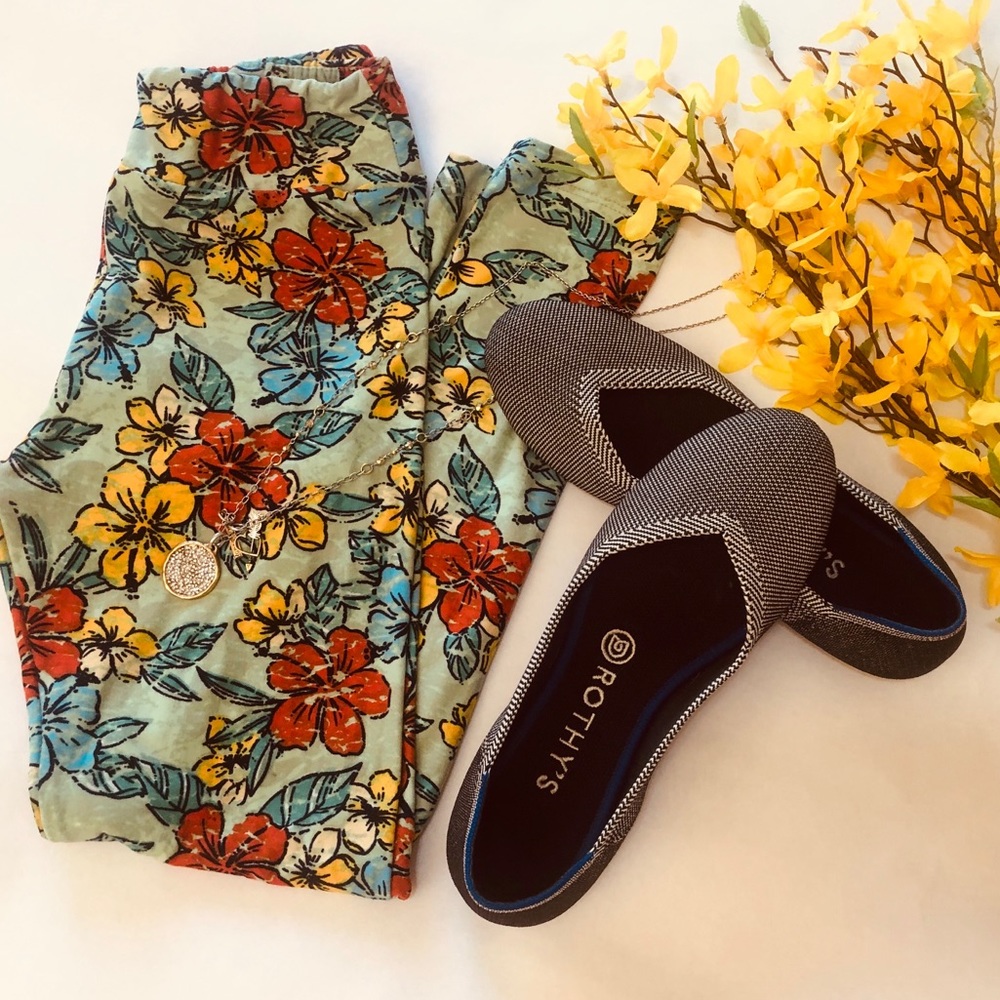 LulaRoe Mint Floral Leggings TWEEN